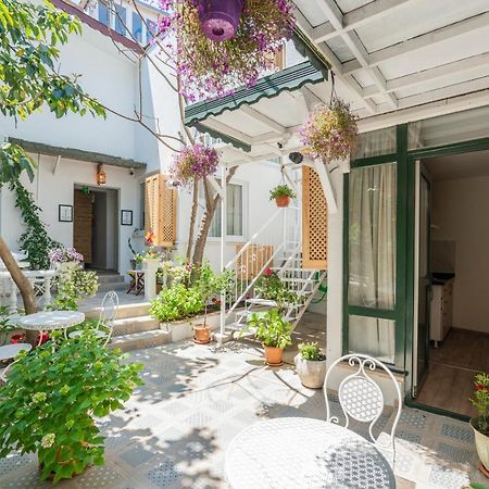 Aya Butik Otel Адалар Экстерьер фото