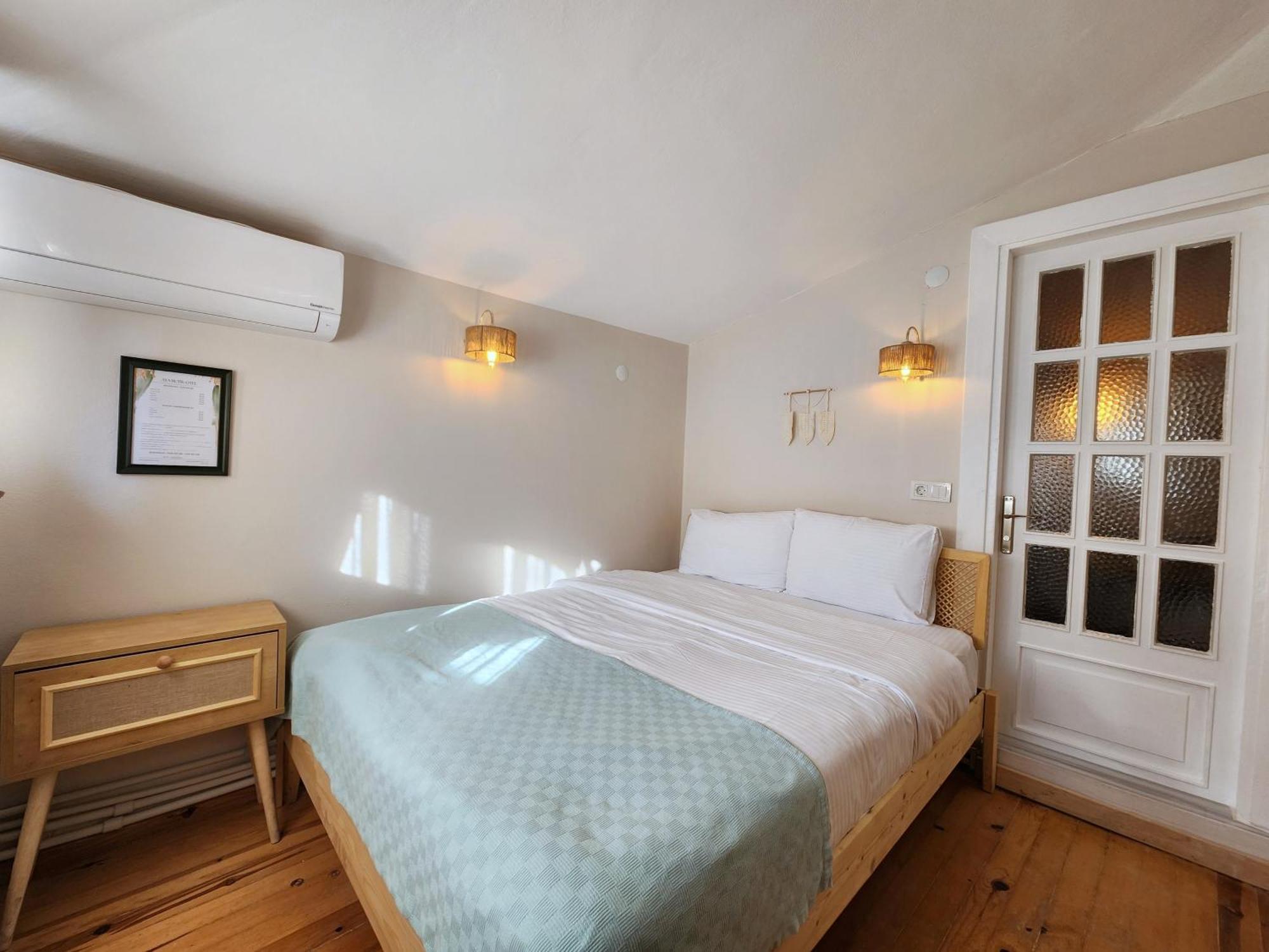 Aya Butik Otel Адалар Экстерьер фото