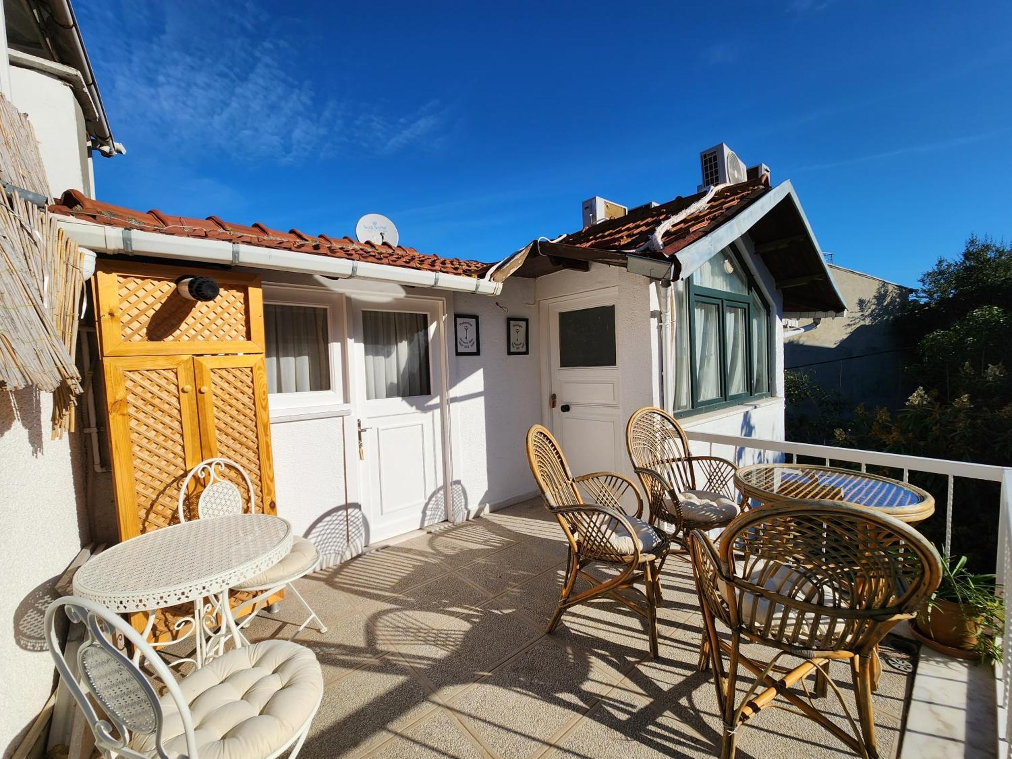 Aya Butik Otel Адалар Экстерьер фото